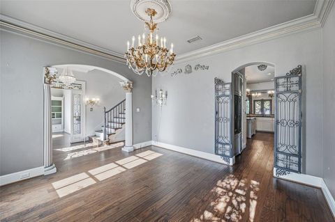 Tiny photo for 4062 Bunting Avenue, Fort Worth, TX 76107 (MLS # 21129324)