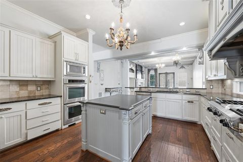 Tiny photo for 4062 Bunting Avenue, Fort Worth, TX 76107 (MLS # 21129324)