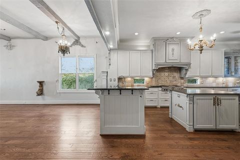 Tiny photo for 4062 Bunting Avenue, Fort Worth, TX 76107 (MLS # 21129324)