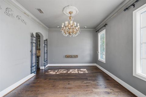 Tiny photo for 4062 Bunting Avenue, Fort Worth, TX 76107 (MLS # 21129324)