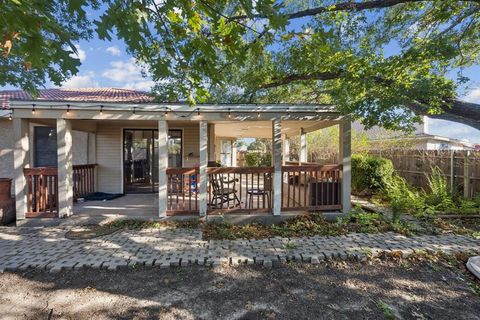 Tiny photo for 10409 Blue Stem Court, Fort Worth, TX 76108 (MLS # 21101431)