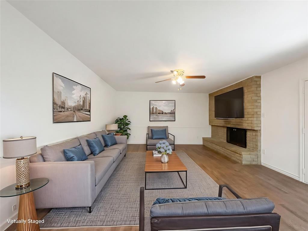 2623 Crestmoor Court