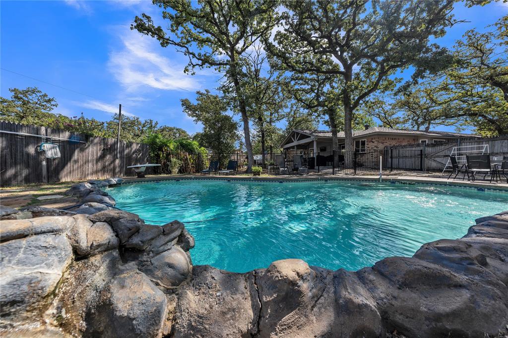 5511 Marshfield Court
