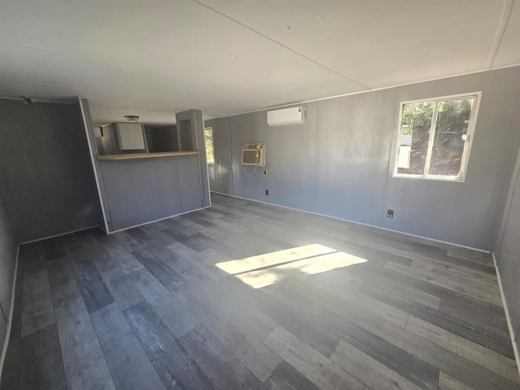 R E Kyle Surv Abs #453 - Residential