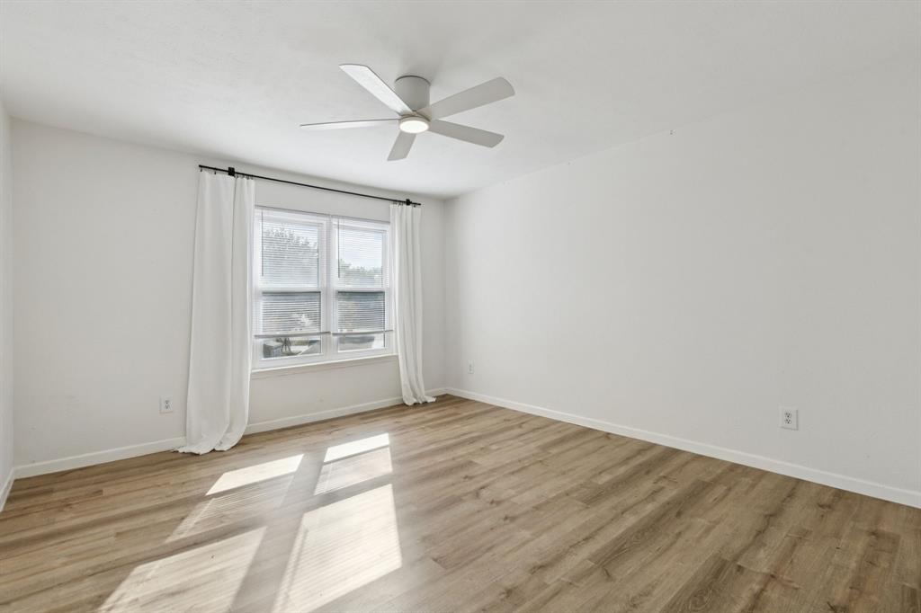 Oakhollow Condo - Residential