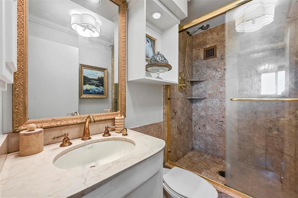 Twenty 1 Turtle Crk - Residential