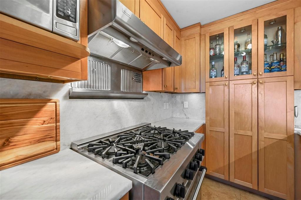 Twenty 1 Turtle Crk - Residential