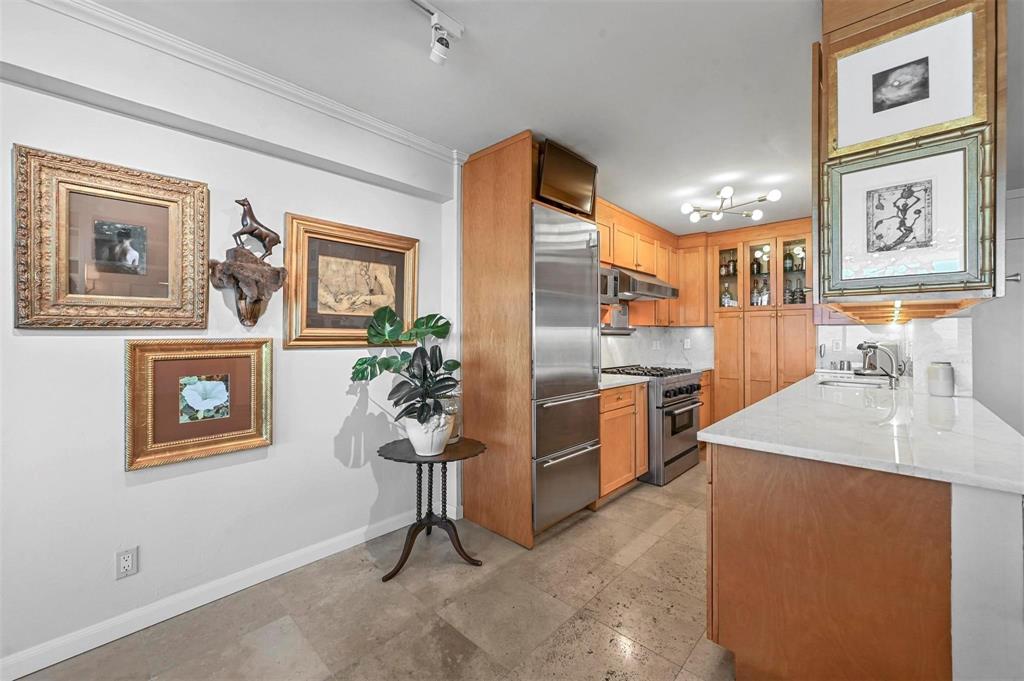 Twenty 1 Turtle Crk - Residential