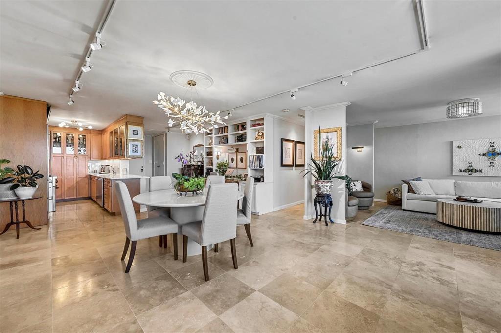 Twenty 1 Turtle Crk - Residential