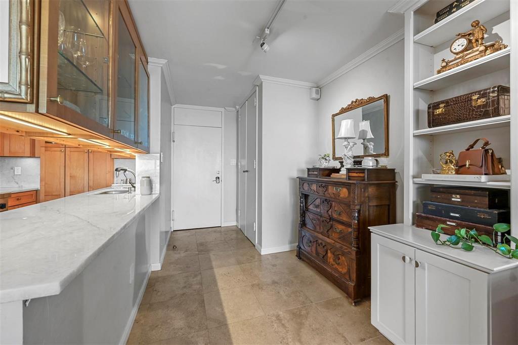 Twenty 1 Turtle Crk - Residential