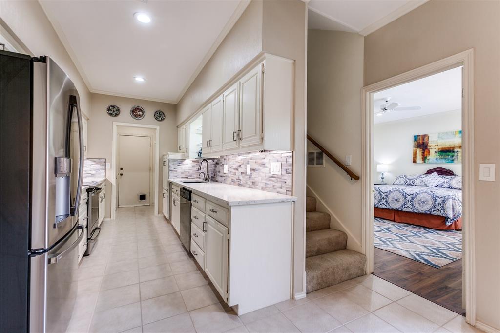 Prestonwood Hillcrest Twnhs - Residential