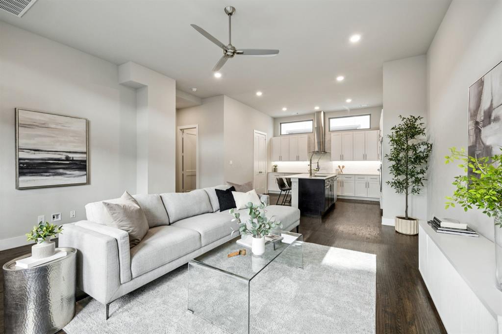 4222 Roseland Bldg 4226 - Residential