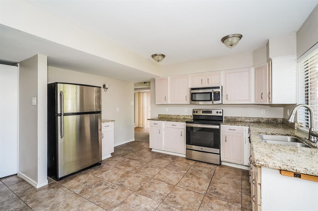 Parkwood Estates - Residential Lease