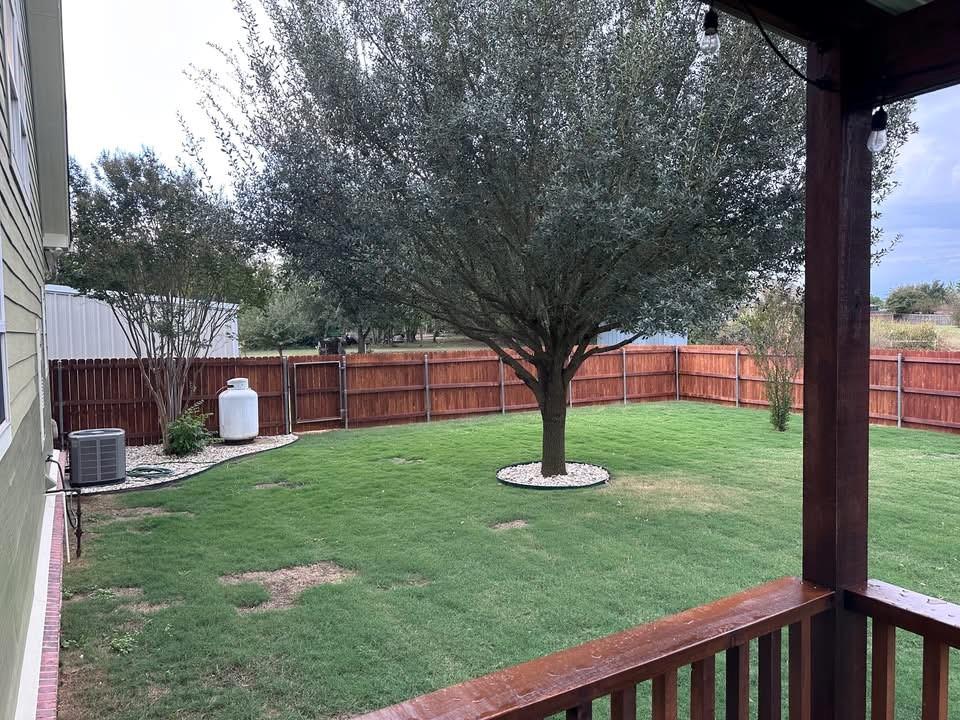 744 N Old Robinson Road