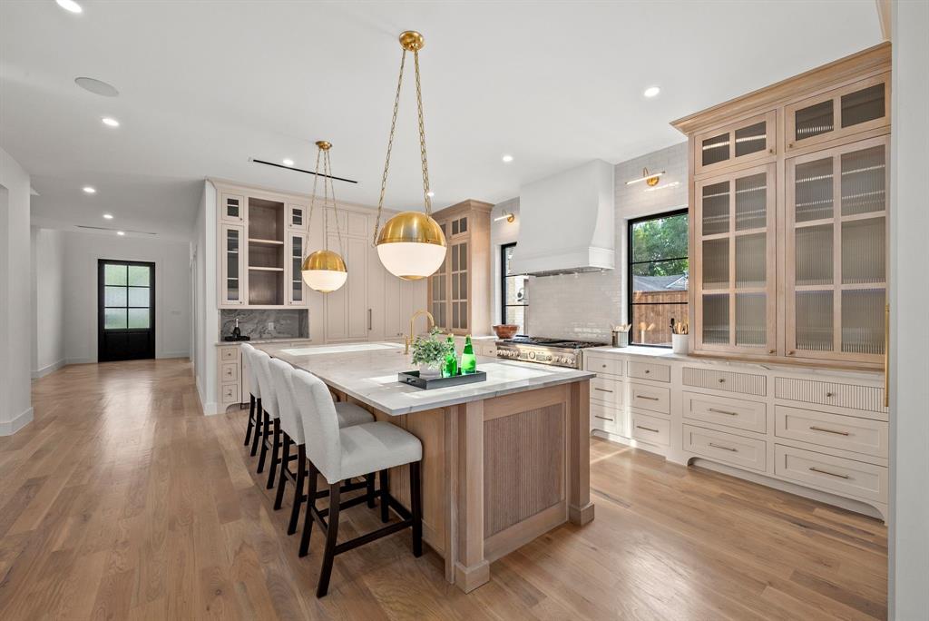 Crestmanor Estates - Residential