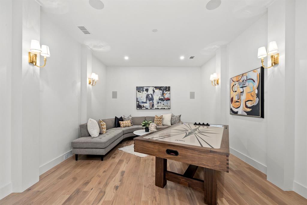 Crestmanor Estates - Residential