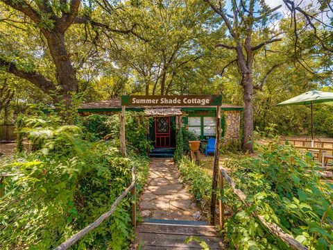 A home in Granbury