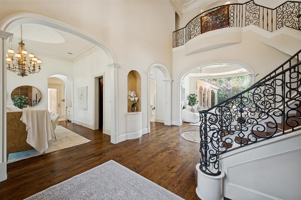6203 Sweeney Trail