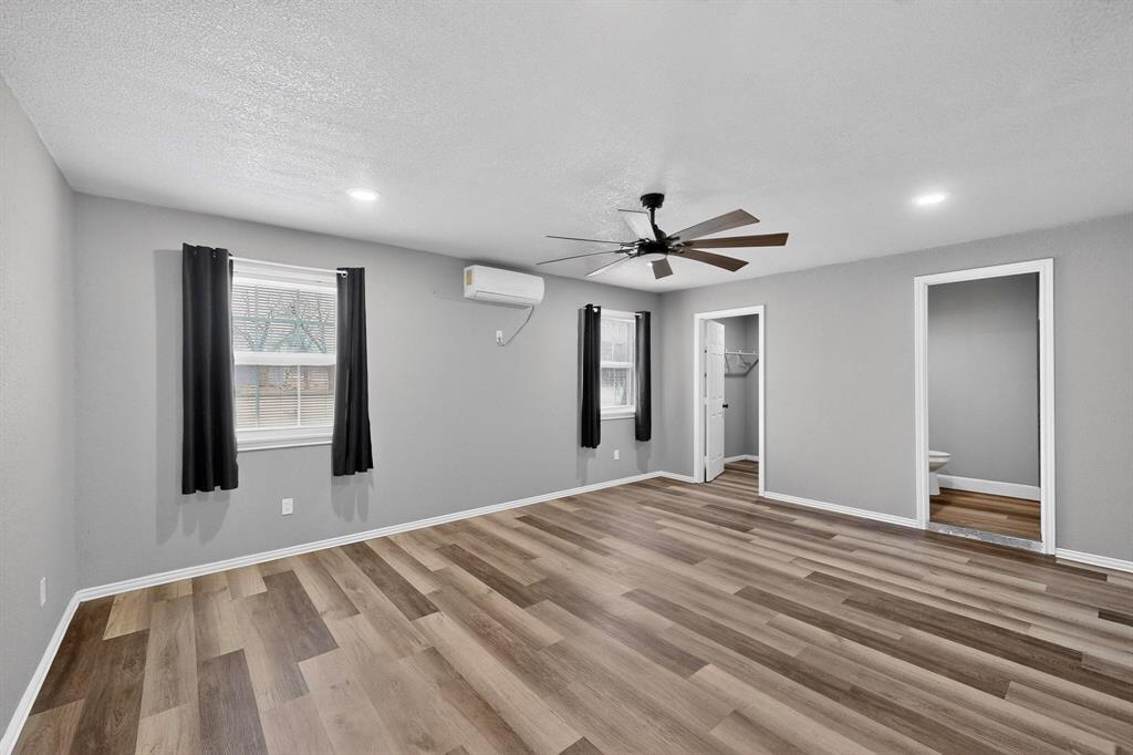 Stuard 2nd - Residential