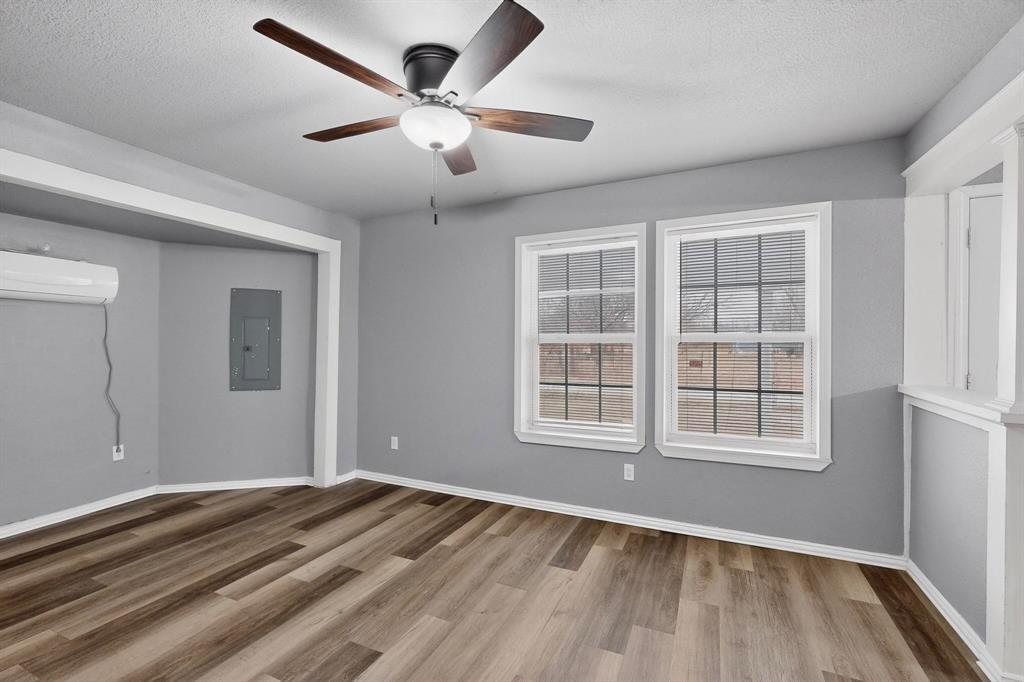 Stuard 2nd - Residential