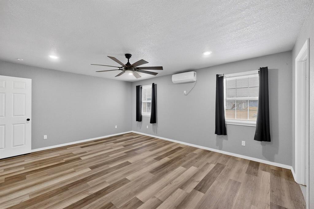 Stuard 2nd - Residential