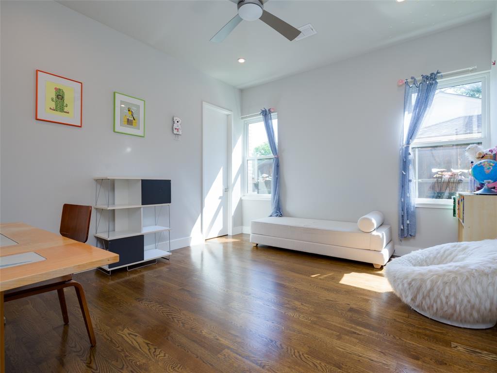 Midway Hills 05 - Residential