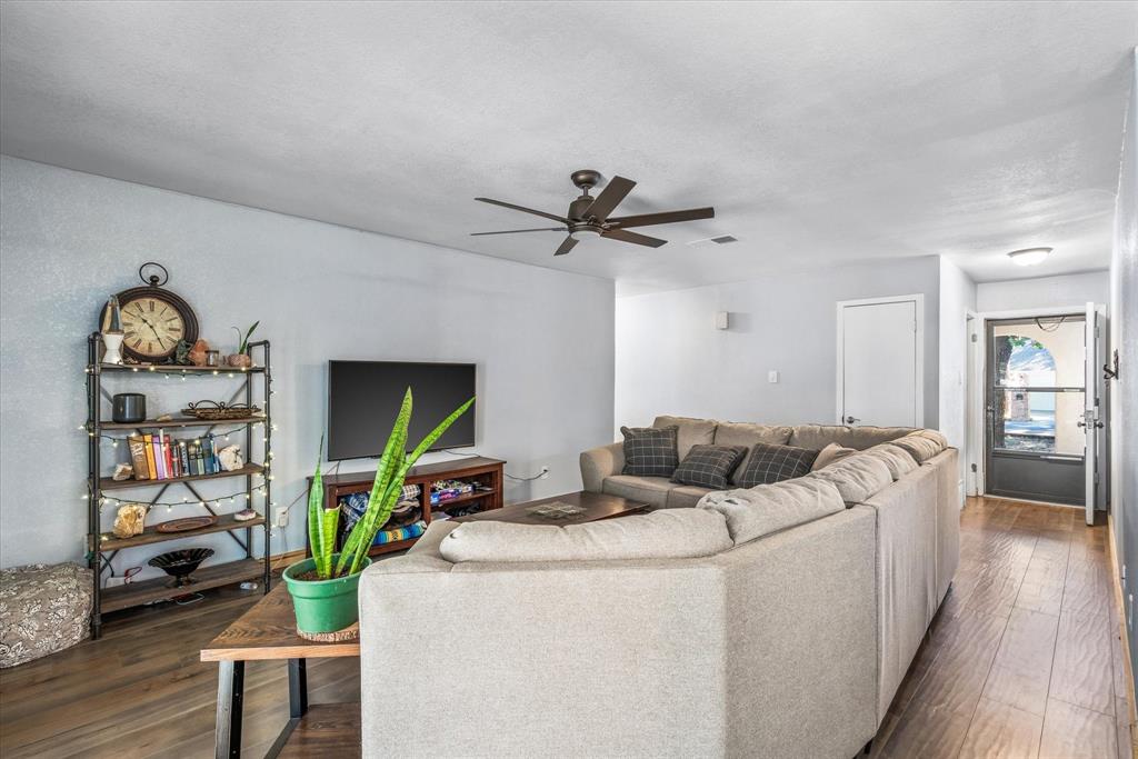 M Ep & P Rr - Residential