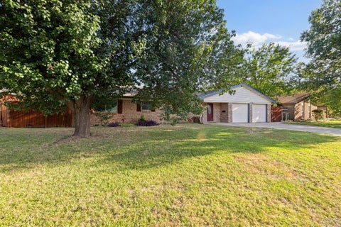 Photo of 6736 Corona Drive, North Richland Hills, TX 76180 (MLS # 21318380)