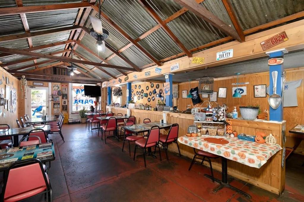 124 W North Commerce Street