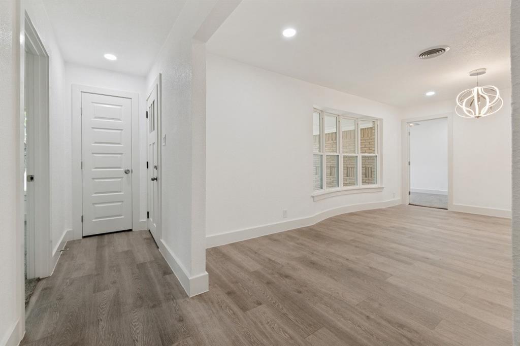 5718 Trio Lane