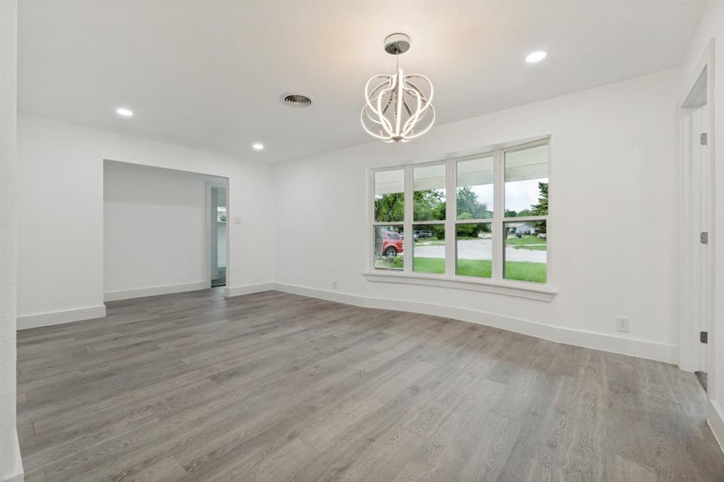 5718 Trio Lane