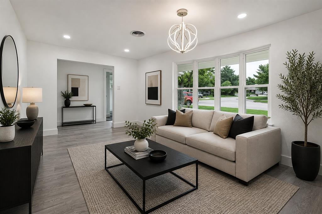 5718 Trio Lane