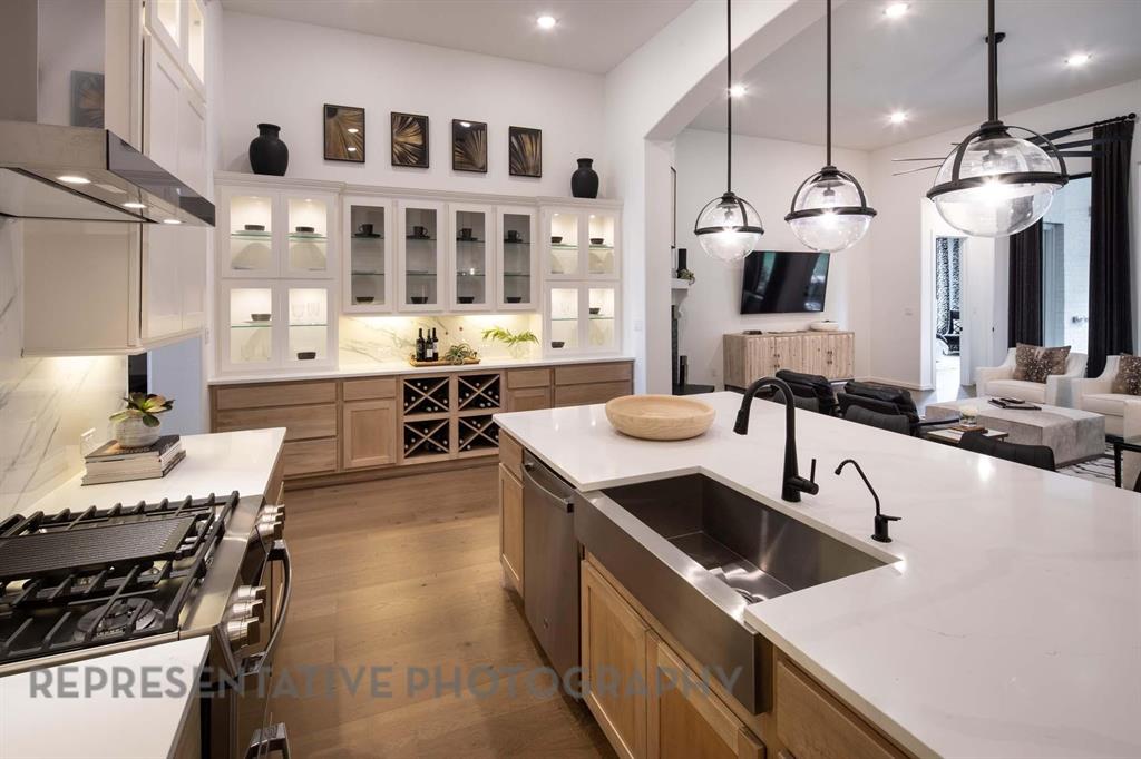 4317 Sandbrock Parkway