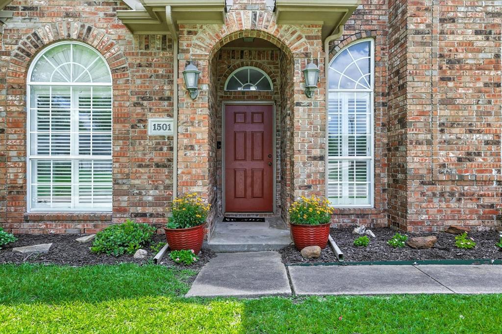 1501 Whitney Lane