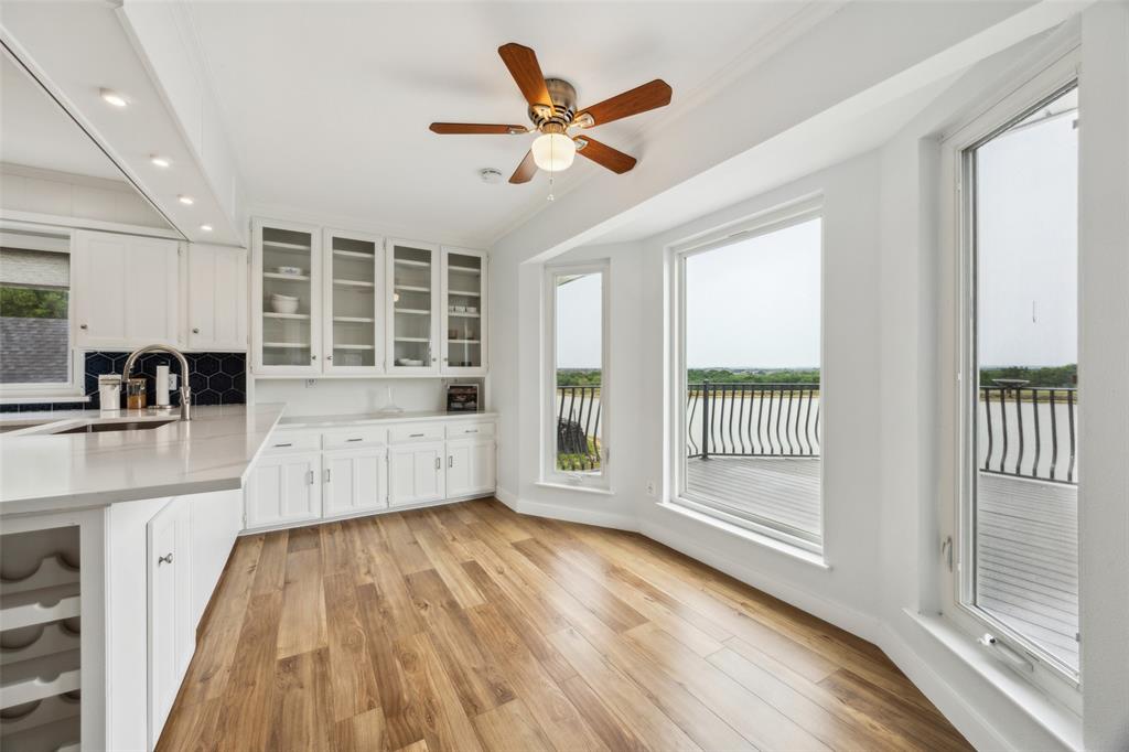 Twenty In Trophy - Residential