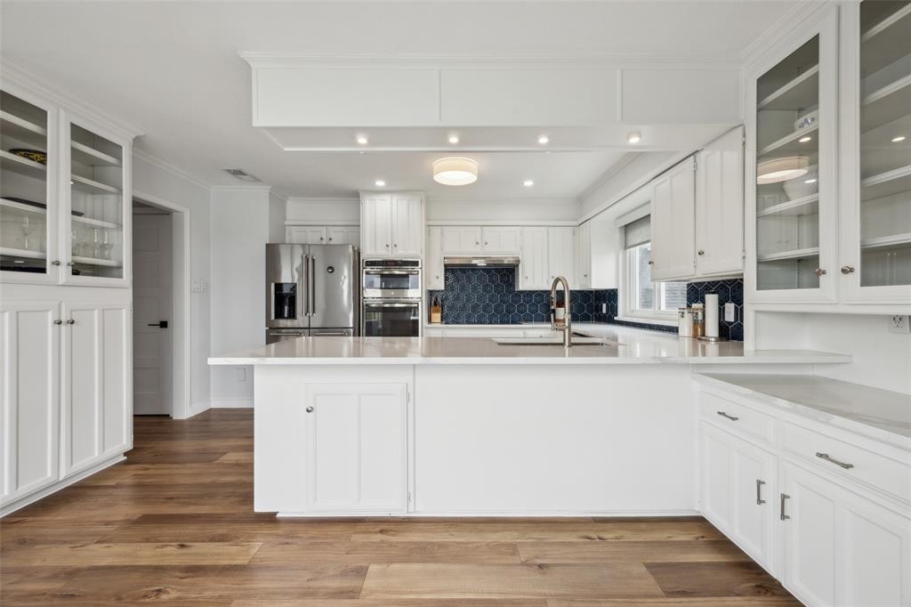 Twenty In Trophy - Residential