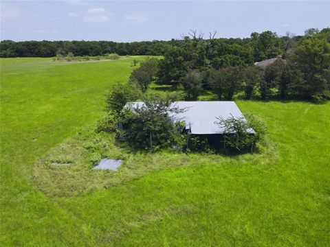 A home in Kerens