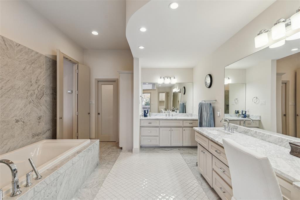 Chateau Blois - Residential