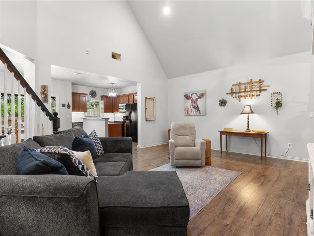 170 Greathouse Village