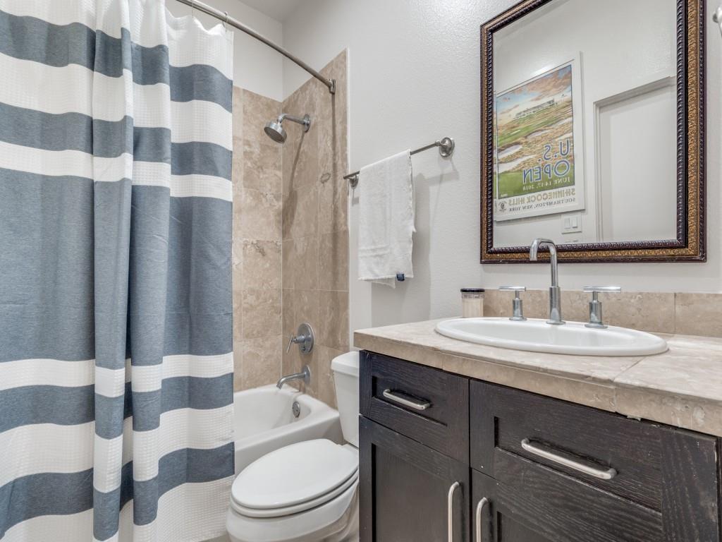 Sundance Row At State Thomas 02 - Residential