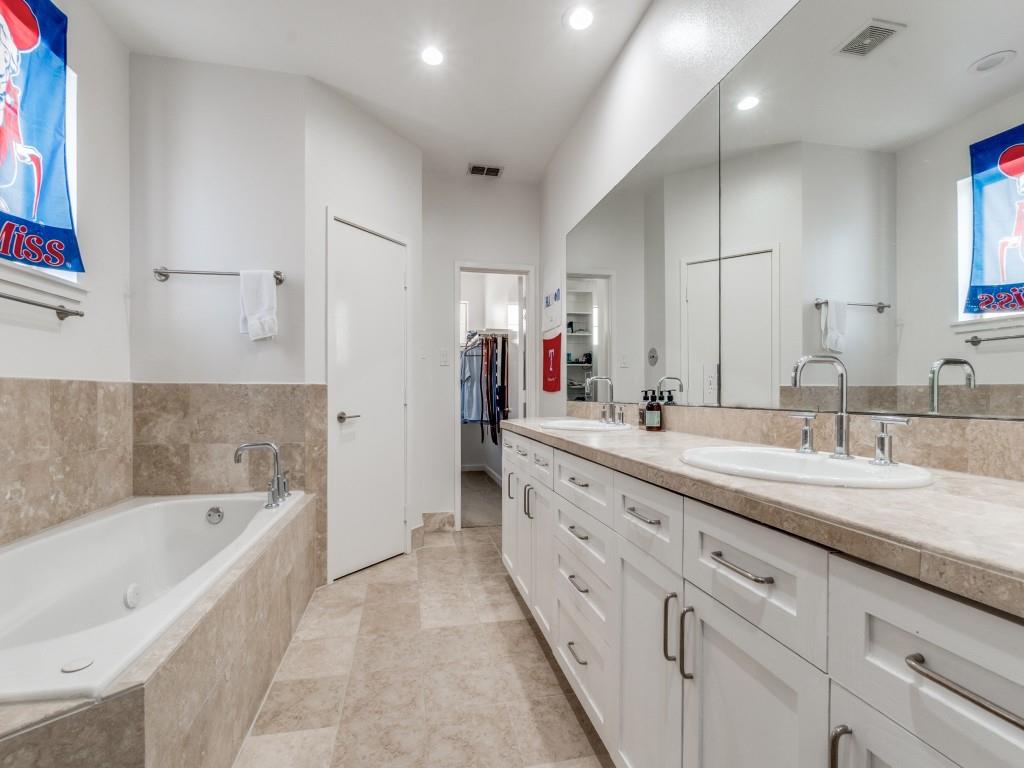 Sundance Row At State Thomas 02 - Residential