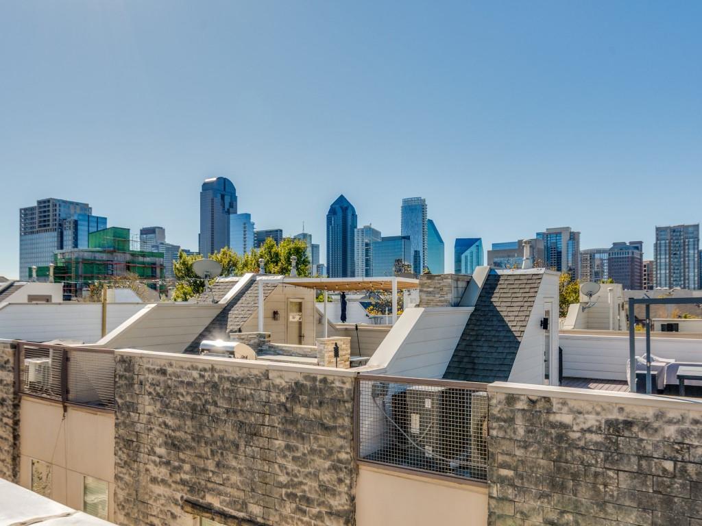 Sundance Row At State Thomas 02 - Residential