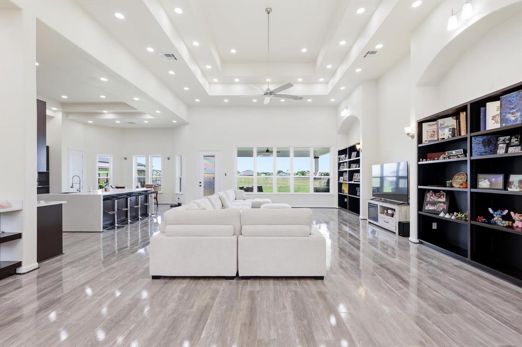 Moores Lake Estates Ph 1 - Residential