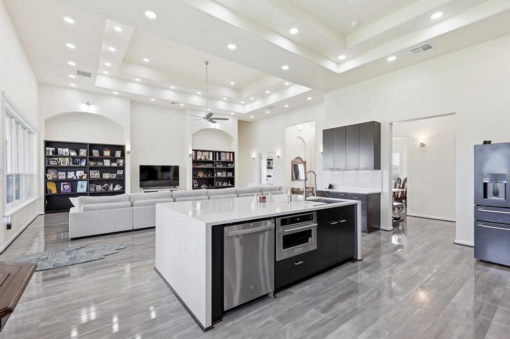Moores Lake Estates Ph 1 - Residential