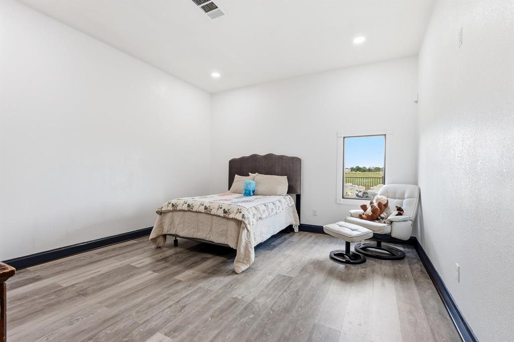 Moores Lake Estates Ph 1 - Residential