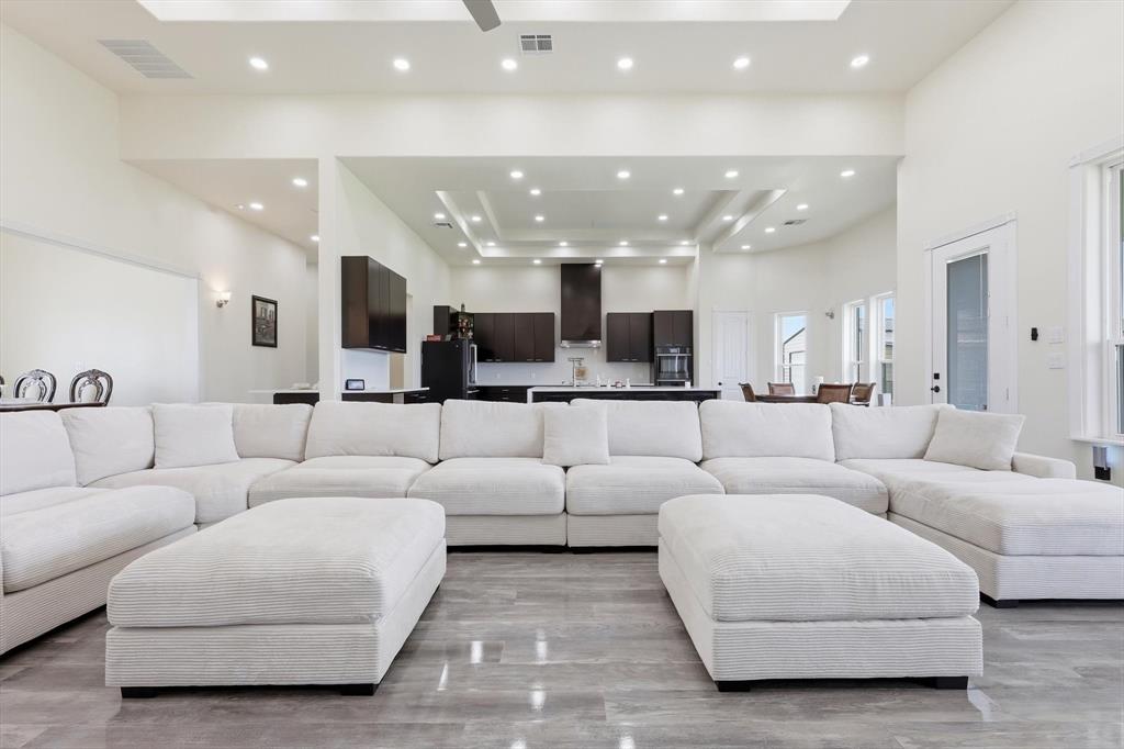Moores Lake Estates Ph 1 - Residential