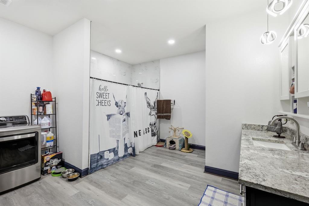 Moores Lake Estates Ph 1 - Residential