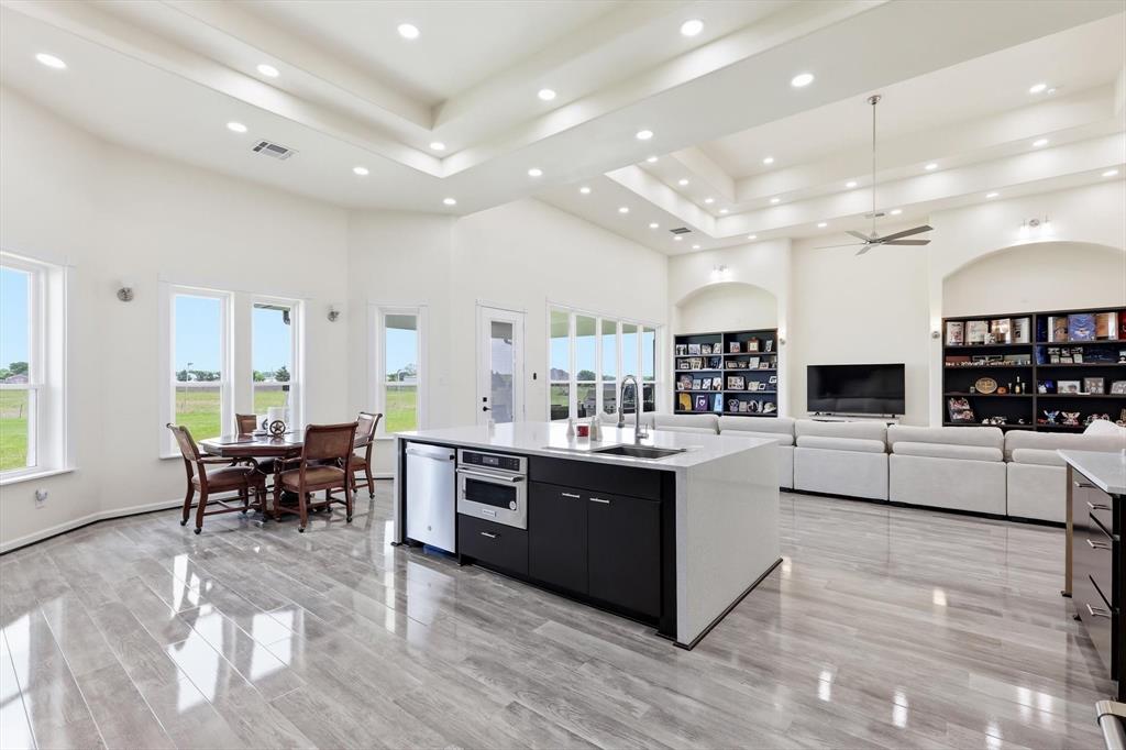 Moores Lake Estates Ph 1 - Residential