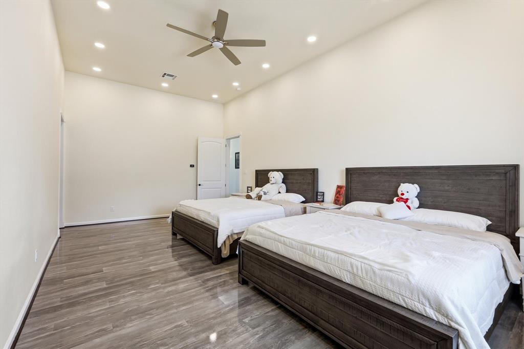 Moores Lake Estates Ph 1 - Residential