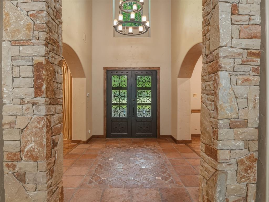 129 Trinity Bluffs